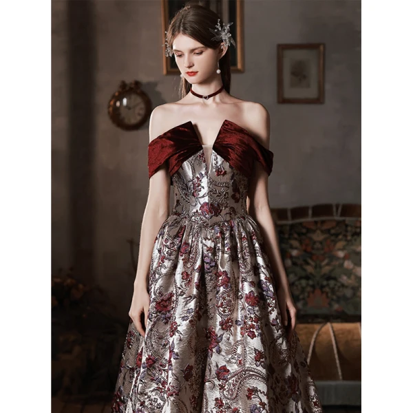 Vintage / Retro Burgundy Embroidered Velour Prom Dresses 2022 A-Line / Princess Off-The-Shoulder Short Sleeve Backless Floor-Length / Long Formal Dresses