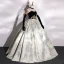 Elegante Schwarz Satin Drucken Ballkleider 2022 Ballkleid Rundhalsausschnitt Gold Stoffgürtel Ärmellos Rückenfreies Lange Festliche Kleider