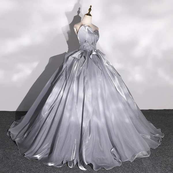Mode Silber Grau Fallende Rüsche Ballkleider 2022 Ballkleid Bandeau Ärmellos Rückenfreies Lange Festliche Kleider