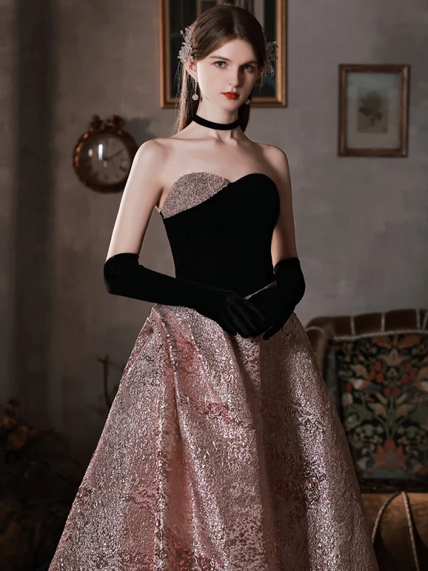 Charmant Schwarz Satin Pailletten Ballkleider 2022 A Linie Bandeau Ärmellos Rückenfreies Lange Festliche Kleider