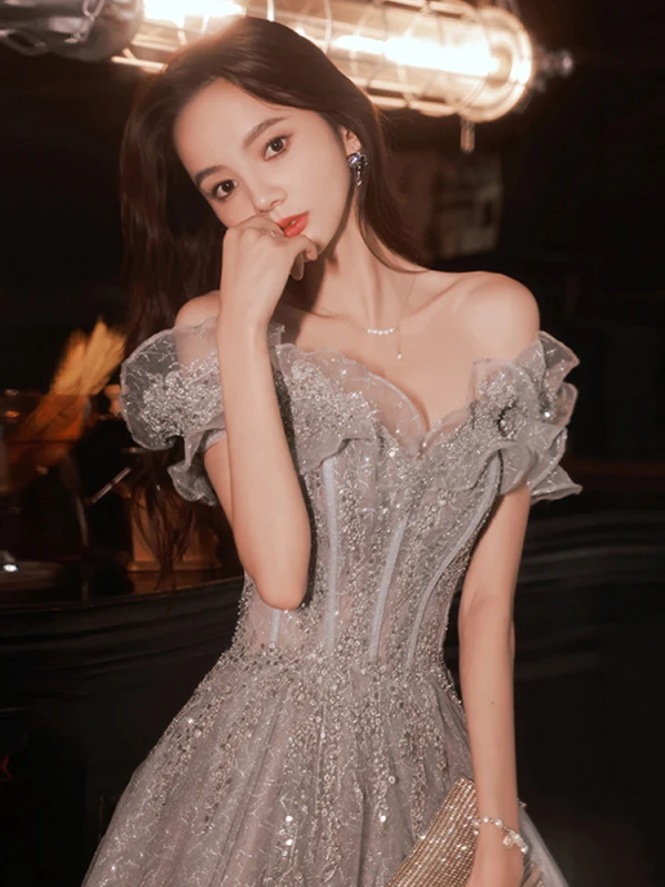 Charming Silver Prom Dresses 2022 A-Line / Princess Off-The-Shoulder Short Sleeve Backless Floor-Length / Long Formal Dresses