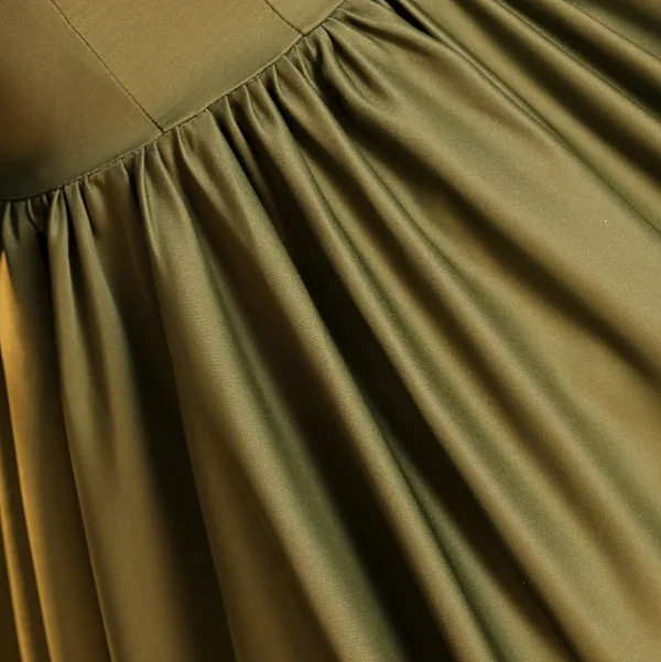 Vintage Klee Grün Satin Ballkleider 2023 Ballkleid V-Ausschnitt Geschwollenes Kurze Ärmel Rückenfreies Lange Festliche Kleider