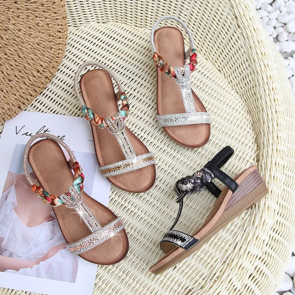 Bohemliv Champagne Stranden Rhinestone Sandaler Dam 2020 T-Rem 4 cm Kilklackar Låg Klack Peep Toe Sandaler
