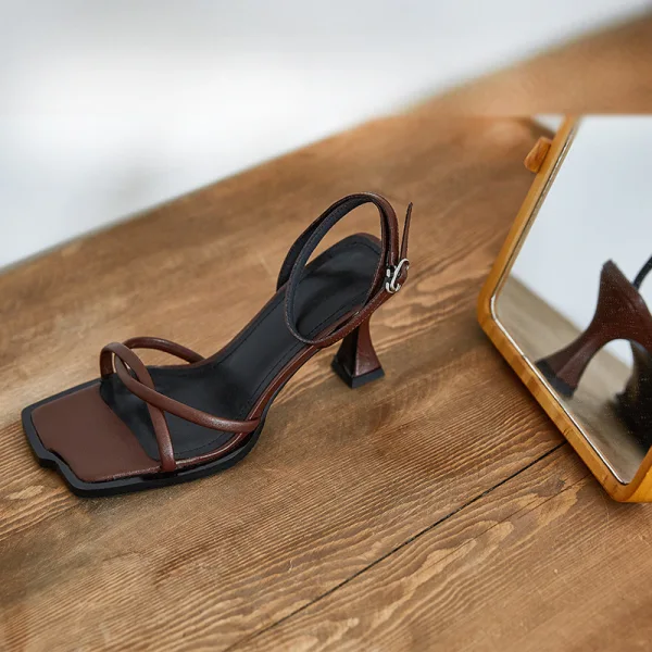 Schlicht Sommer Freizeit Beige Sandalen Damen 2020 Leder Knöchelriemen 7 cm Stilettos Peeptoes Sandaletten