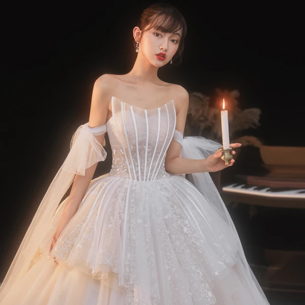 Luxury / Gorgeous Charming Champagne Wedding Dresses 2020 Ball Gown Beading Lace Sequins Strapless Sleeveless Backless Royal Train