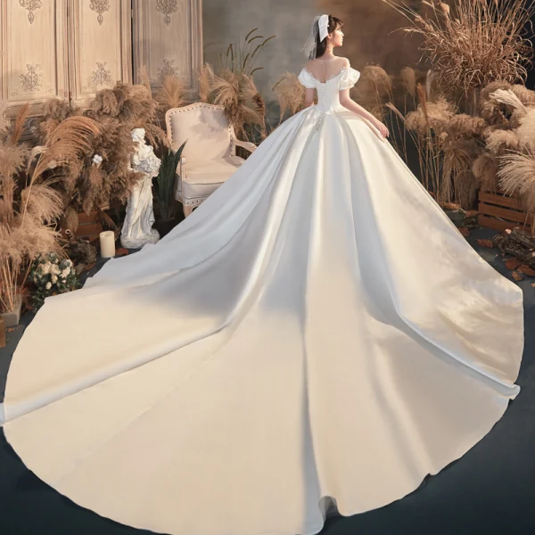 Luxury / Gorgeous Ivory Wedding Dresses 2020 Ball Gown Scoop Neck Beading Lace Short Sleeve Backless Royal Train