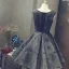 Style Chinois Noire Robe De Cocktail 2018 Robe Boule En Dentelle Fleur Encolure Dégagée Sans Manches Courte Robe De Ceremonie