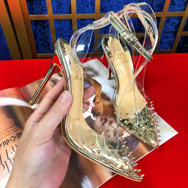 Charmant Gold Abend Niet Sandalen Damen 2020 Knöchelriemen 10 cm Stilettos Spitzschuh Sandaletten