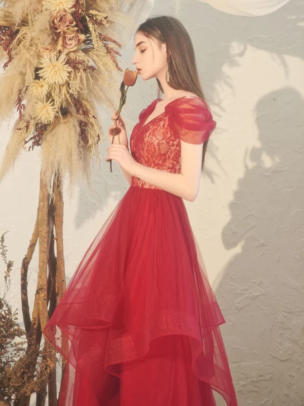 Charming Burgundy Evening Dresses 2020 A-Line / Princess Off-The-Shoulder Lace Short Sleeve Backless Cascading Ruffles Floor-Length / Long Formal Dresses