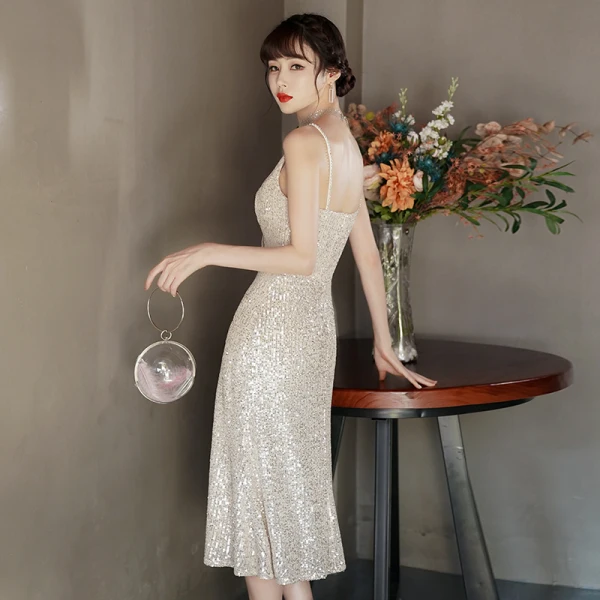 Sparkly Gold Sequins Cocktail Dresses 2020 Trumpet / Mermaid Spaghetti Straps Sleeveless Tea-length Formal Dresses