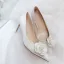 Élégant Ivoire Satin Fleur Chaussure De Mariée 2020 9 cm Talons Aiguilles À Bout Pointu Mariage Escarpins