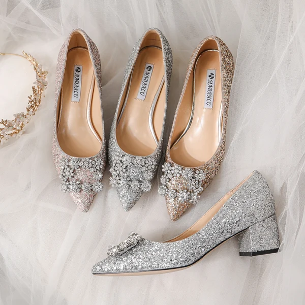 Sparkly Silver Rhinestone Wedding Shoes 2020 Sequins 7 cm Thick Heels Pointed Toe Wedding Pumps