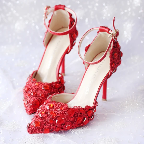 Charmig Elfenben Spets Blomma Brudskor 2020 Rhinestone Ankelband 9 cm Stilettklackar Spetsiga Bröllop Sandaler