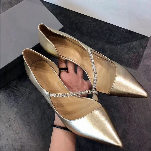 Snygga / Fina Silver Casual Läder Damskor 2020 Rhinestone 7 cm Stilettklackar Spetsiga Högklackade