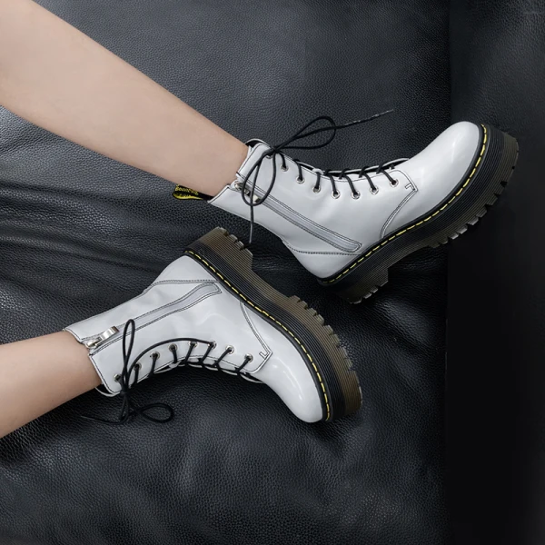 Fashion Black Street Wear Leather Round Toe Womens Boots 2020