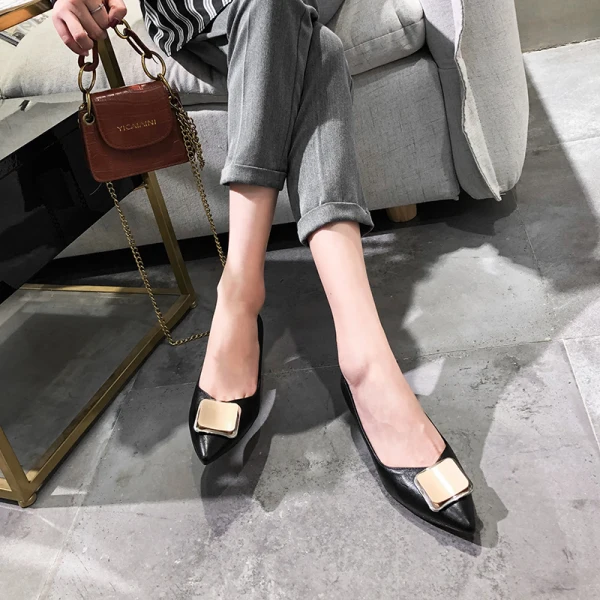 Eenvoudige Abrikoos / Beige Kantoor OL Pumps 2020 4 cm Dikke Hak Lage Hak Spitse Neus Pumps