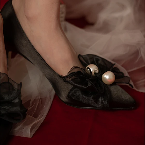 Elegant White Pearl Bow Wedding Shoes 2020 7 cm Stiletto Heels Pointed Toe Wedding Pumps