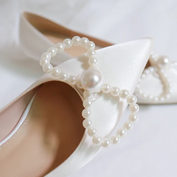 Elegant Ivory Pearl Bow Wedding Shoes 2020 3 cm Stiletto Heels Low Heel Pointed Toe Wedding Pumps