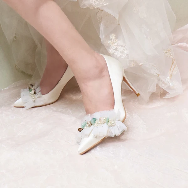 Chic / Belle Blanche Cuir Chaussure De Mariée 2020 Perle Appliques 8 cm Talons Aiguilles À Bout Pointu Mariage Escarpins