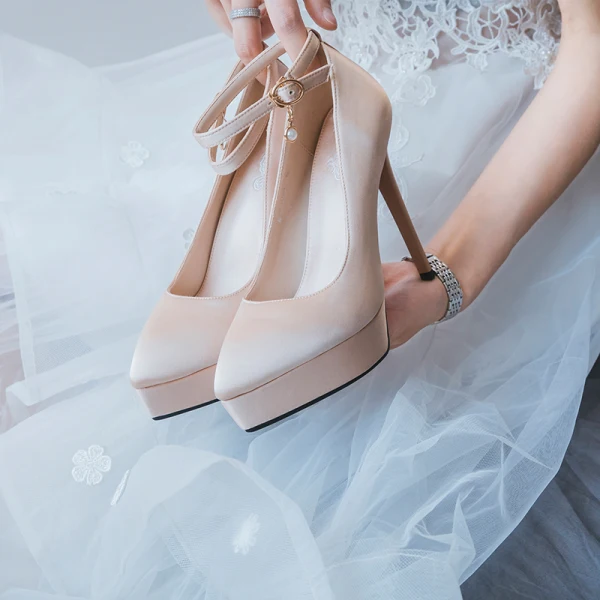 Schöne Rot Brautschuhe 2020 Knöchelriemen 12 cm Stilettos Spitzschuh Hochzeit Pumps