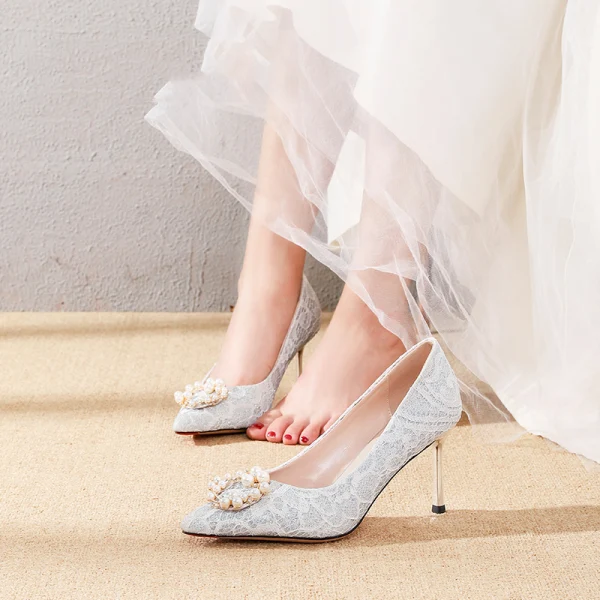 Elegant Charming Silver Lace Wedding Shoes 2020 Pearl Rhinestone 8 cm Stiletto Heels Pointed Toe Wedding Pumps
