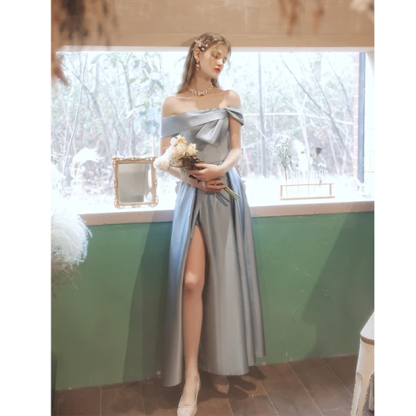 Chic Gris Argenté Fendue devant Satin Robe De Bal 2021 Princesse De l'épaule Manches Courtes Dos Nu Longue Promo Robe De Ceremonie