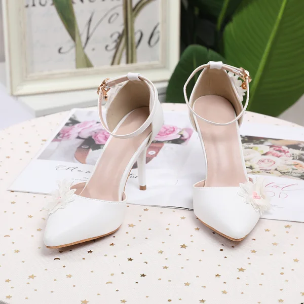 Schöne Weiß Ball Damenschuhe 2020 Perle Spitze Blumen Knöchelriemen 9 cm Stilettos Spitzschuh High Heels
