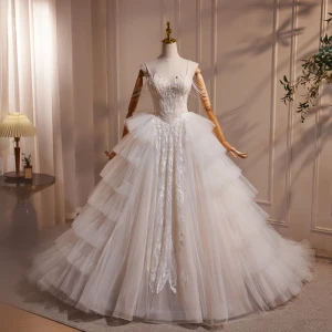 Élégant Ivoire Perlage En Dentelle Fleur Volants En Cascade Robe De Bal 2024 Robe Boule Bretelles Spaghetti Sans Manches Dos Nu Longue Promo Robe De Ceremonie