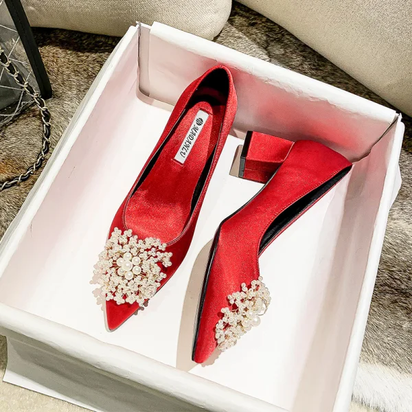 Elegant Champagne Pearl Satin Wedding Shoes 2021 7 cm Thick Heels Pointed Toe High Heels Wedding Pumps