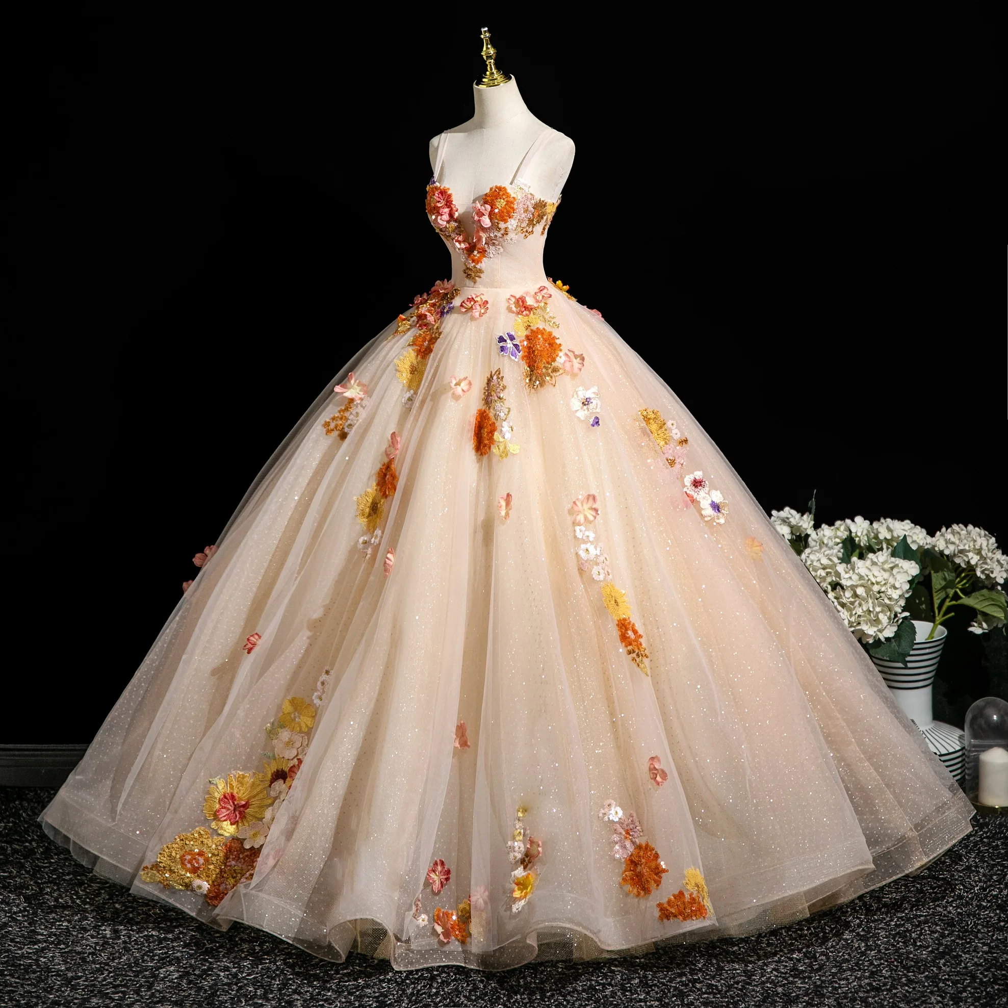 Flower Fairy Champagne Lace Flower Appliques Prom Dresses 2025 Ball Gown Spaghetti