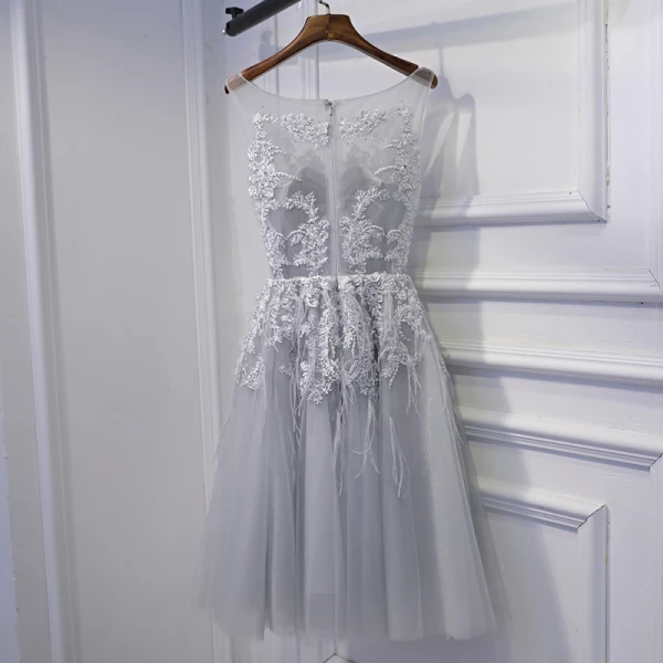Modest / Simple Silver Wedding Party Dresses Bridesmaid Dresses 2017 Lace Flower Sequins Pearl Scoop Neck Sleeveless Short A-Line / Princess