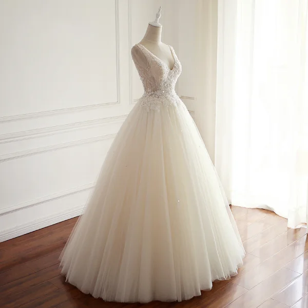 Chic / Belle Champagne Robe De Mariée 2018 Princesse Perlage Paillettes En Dentelle V-Cou Dos Nu Sans Manches Longue Mariage