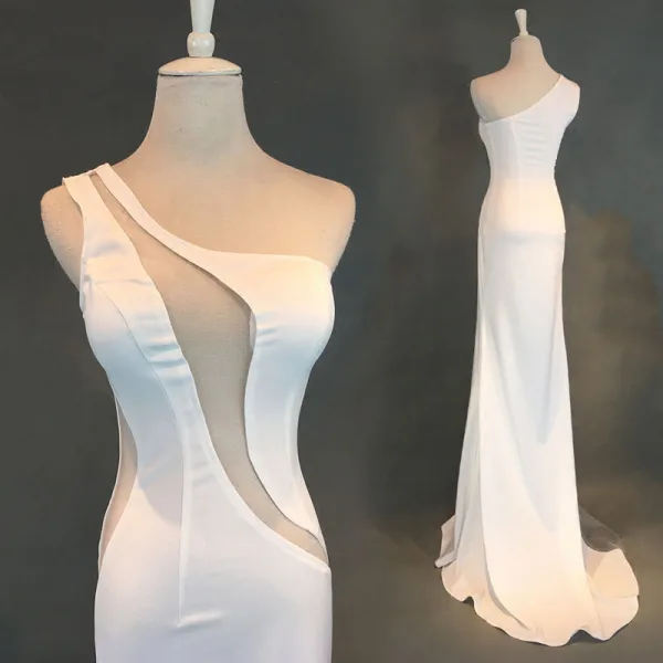 Sexy Noire Robe De Soirée 2018 Trompette / Sirène Transparentes Une épaule Sans Manches Train De Balayage Robe De Ceremonie