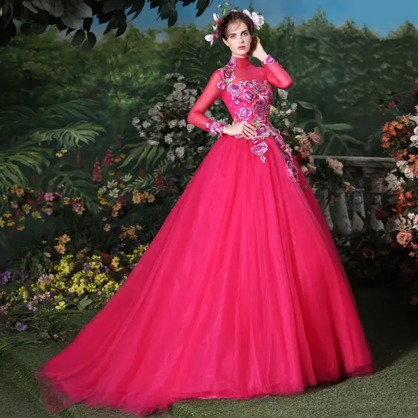 Traditionnel Fushia Robe De Bal 2018 Robe Boule Cristal Perle Brodé Col Haut Dos Nu Manches Longues Train De Balayage Robe De Ceremonie