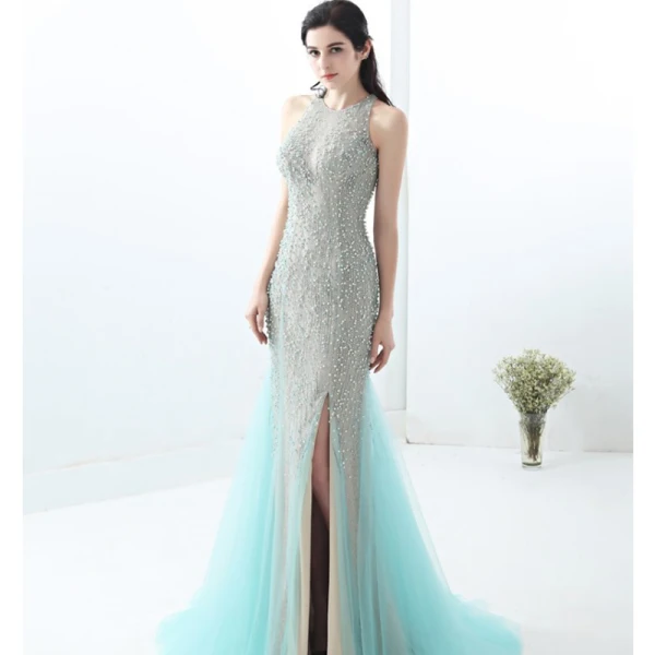 Chic / Belle Gris Robe De Soirée 2018 Trompette / Sirène Fendue devant Fait main Perlage Perle Faux Diamant Encolure Dégagée Sans Manches Train De Balayage Robe De Ceremonie