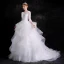 Elegante Weiß Brautkleider 2018 Ballkleid Applikationen Mit Spitze Fallende Rüsche Rundhalsausschnitt Rückenfreies 3/4 Ärmel Kapelle-Schleppe Hochzeit