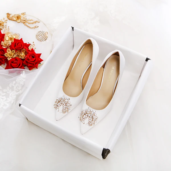 Elegant Ivory Silk Satin Rhinestone Wedding Shoes 2021 8 cm Stiletto Heels Pointed Toe Wedding Pumps High Heels