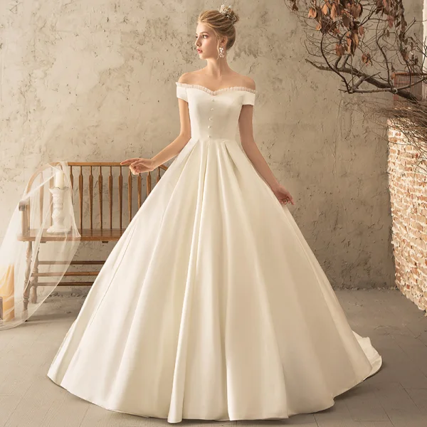 Elegant Ivory Wedding Dresses 2018 Ball Gown Buttons Off-The-Shoulder Backless Short Sleeve Cathedral Train Wedding