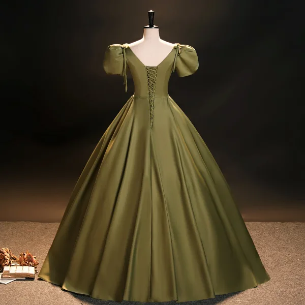 Vintage Klee Grün Satin Ballkleider 2023 Ballkleid V-Ausschnitt Geschwollenes Kurze Ärmel Rückenfreies Lange Festliche Kleider