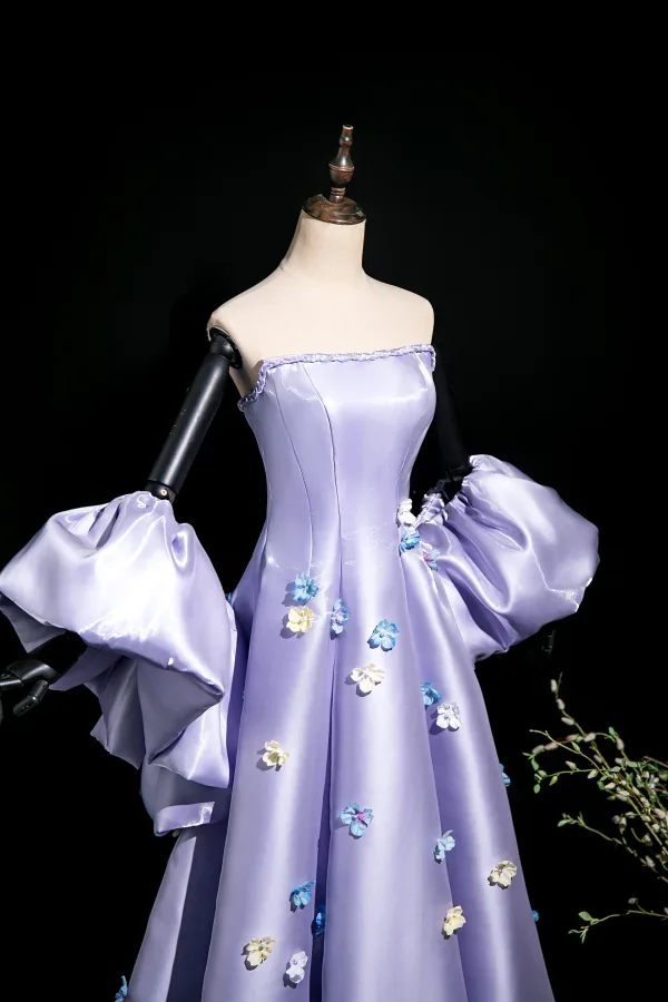 Elegant Lavender Pearl Appliques Prom Dresses 2025 A-Line / Princess Strapless Short Sleeve Backless Sweep Train Prom Formal Dresses