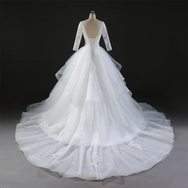 Chic / Belle Robe De Mariée 2017 Robe Boule En Dentelle Fleur Paillettes V-Cou Dos Nu 3/4 Manches Royal Train