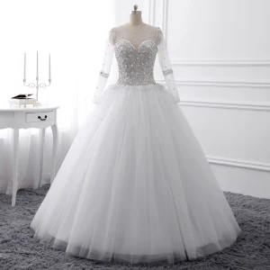 Luxe Blanche Cristal Robe De Mariée 2017 Encolure Dégagée Manches Longues Perlage Faux Diamant Perle Paillettes Longue Robe Boule