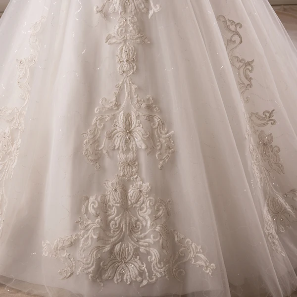 Luxury / Gorgeous Ivory 2018 Ball Gown Wedding V-Neck Lace Tulle 1/2 Sleeves Crossed Straps Appliques Backless Beading Sequins Summer Wedding Dresses