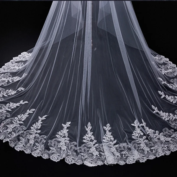 Affordable White Wedding 2018 Lace Tulle Appliques Beading Wedding Veils