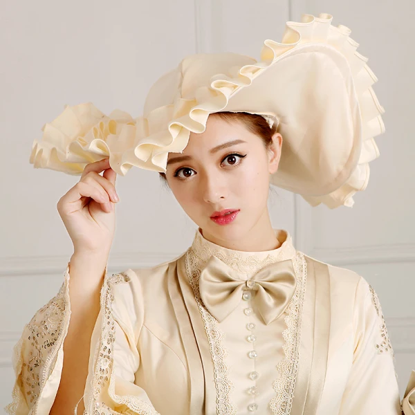 Vintage / Retro Puffy Ball Gown Champagne Prom Dresses 2018 High Neck Long Sleeve Charmeuse Lace-up Beading Sequins Formal Dresses