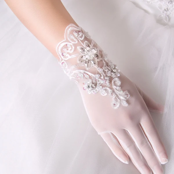 Luxury / Gorgeous White Wedding 2018 Lace-up Tulle Beading Bridal Gloves