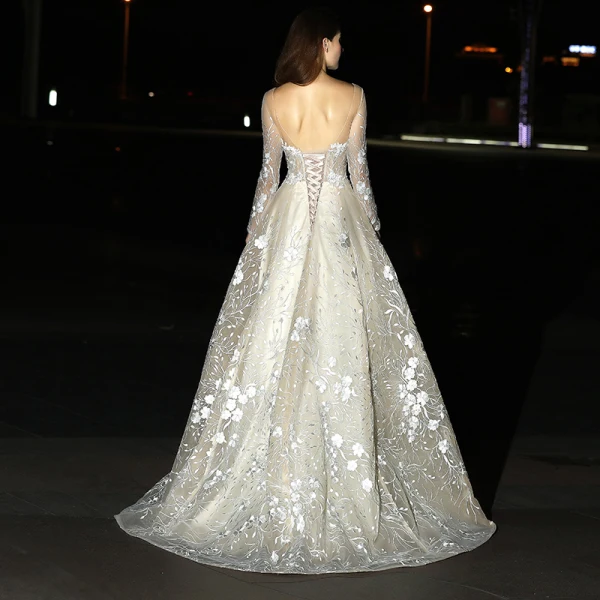Modern / Fashion Champagne Wedding Dresses 2017 A-Line / Princess Square Neckline Long Sleeve Appliques Lace Sweep Train
