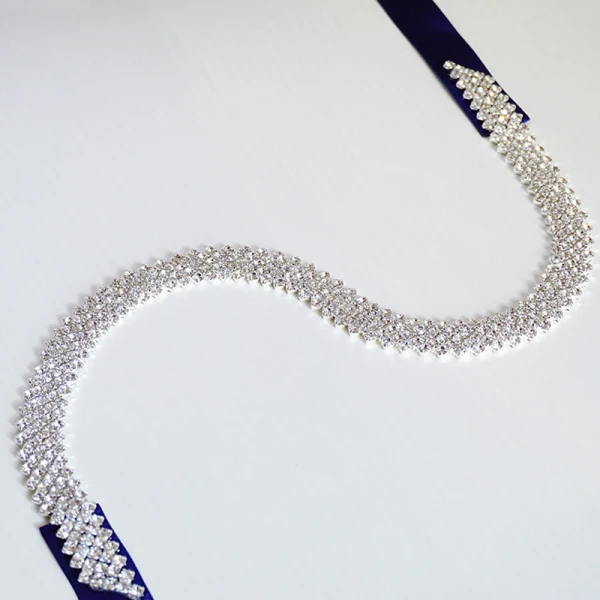 Schlicht Ivory / Creme Schärpen 2020 Satin Metall Perlenstickerei Strass Hochzeits Hochzeit Ball Brautaccessoires