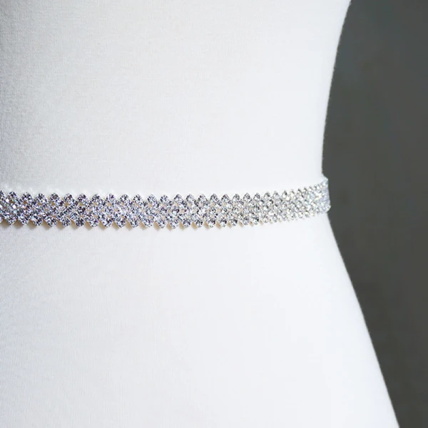 Schlicht Ivory / Creme Schärpen 2020 Satin Metall Perlenstickerei Strass Hochzeits Hochzeit Ball Brautaccessoires