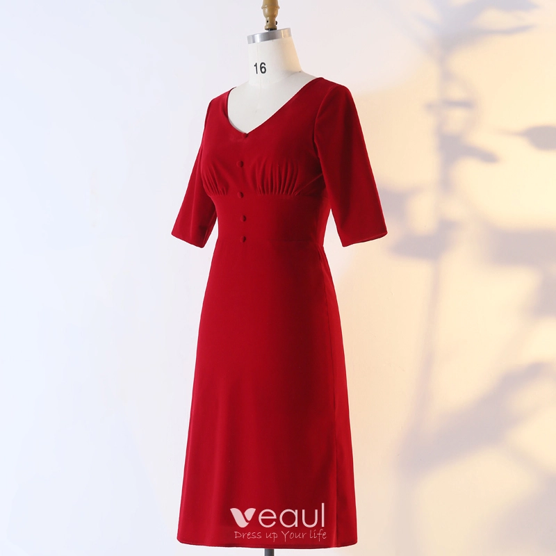 Modern / Fashion Burgundy Plus Size Evening Dresses 2020 Knee-Length A-Line / Princess V-Neck Short Buttons Ruffle Handmade Solid Color Summer Evening